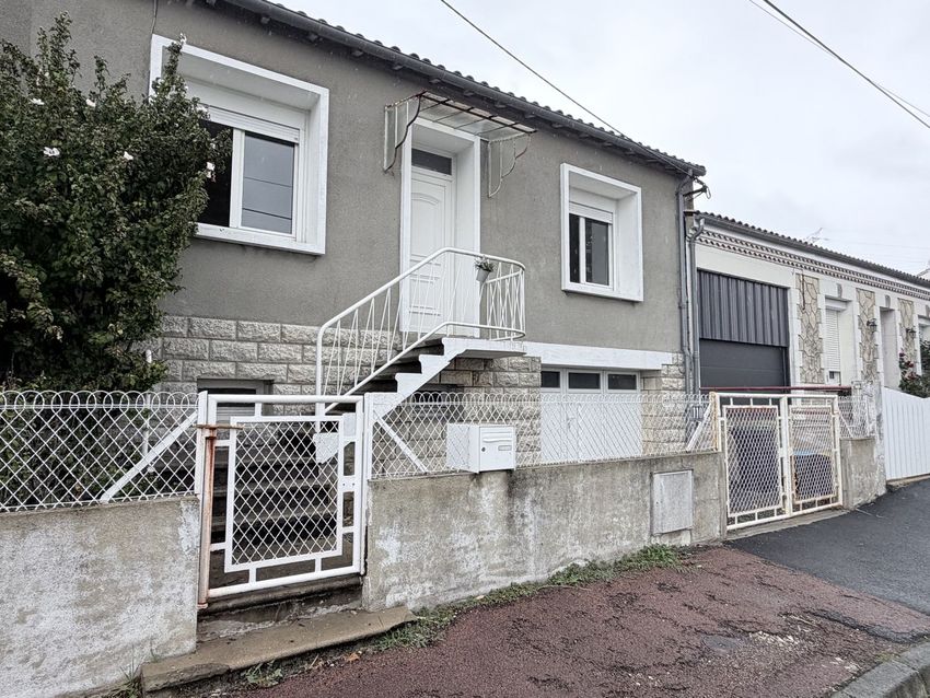 Image Façade à  maison individuelle de Saintes