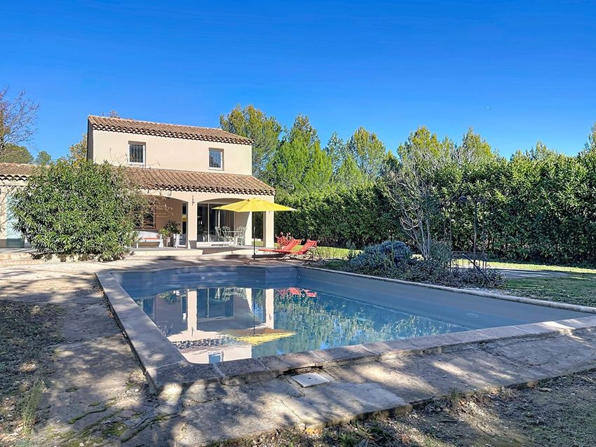 Image Piscine à  villa de Éguilles
