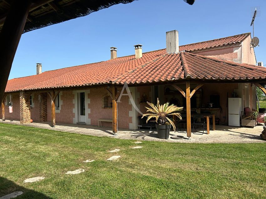 Image Façade à  maison individuelle de Le Langon