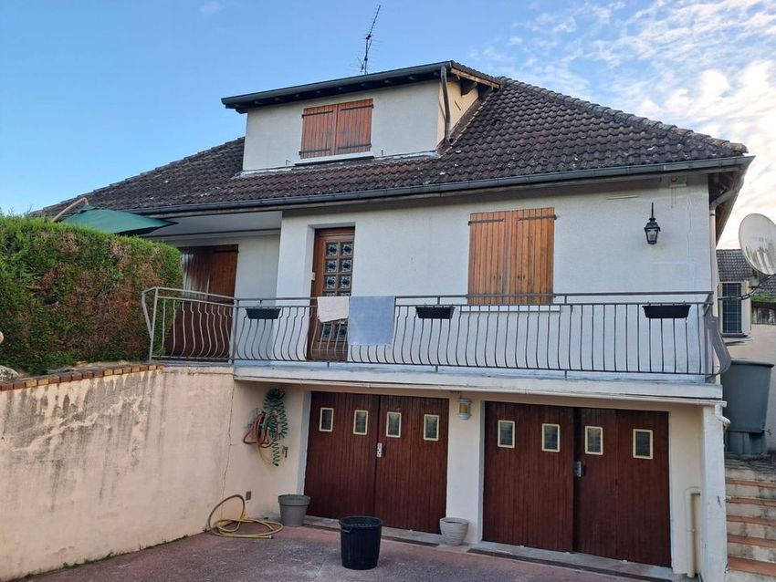 Image Façade à  maison individuelle de Saint-Aubin-sur-Yonne
