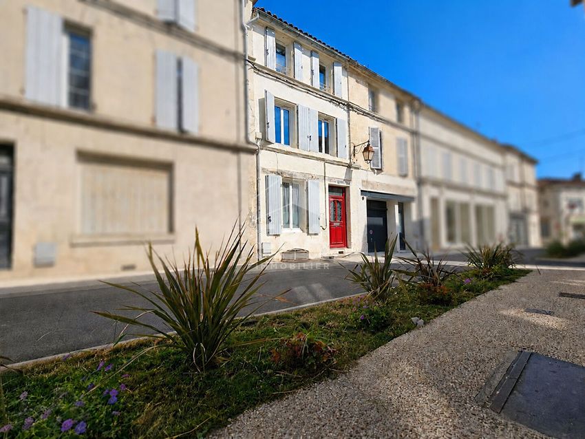Image Vue à  maison mitoyenne de Châteauneuf-sur-Charente