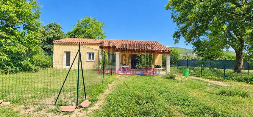 Image Façade à  maison individuelle de Aubignan