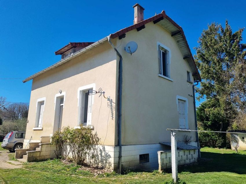 Image Façade à  maison individuelle de Nouziers