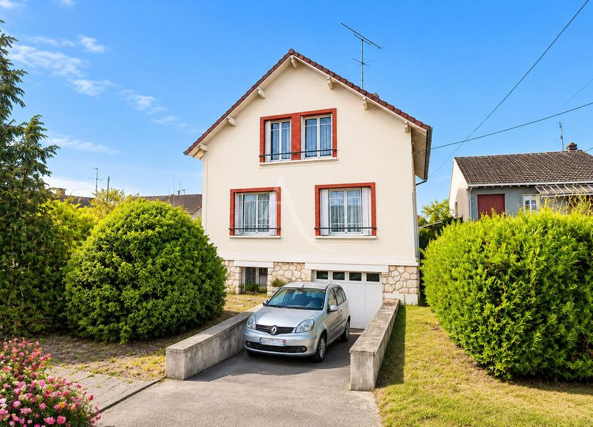 Image Façade à  maison individuelle de Les Mureaux