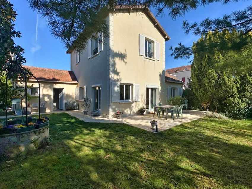 Image Façade à  maison individuelle de Meaux