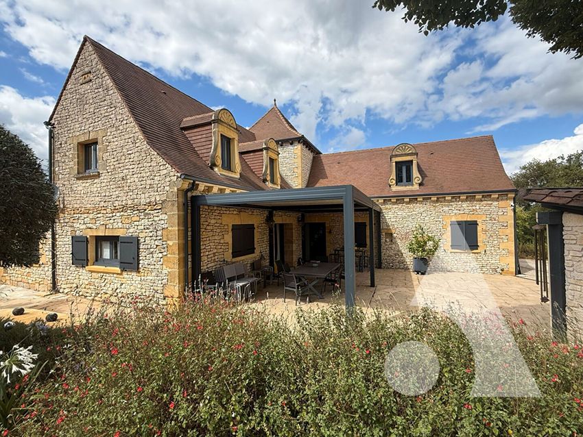 Image Façade à  manoir de Sarlat-la-Canéda
