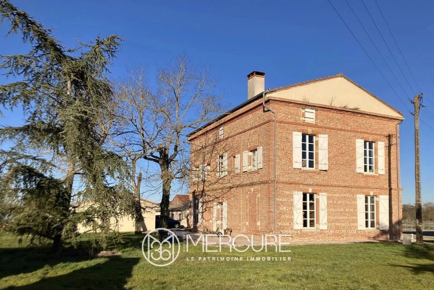 Image Façade à  maison de maître de Tournefeuille