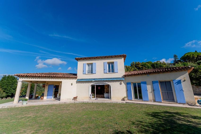 Image Façade à  maison individuelle de Mouans-Sartoux
