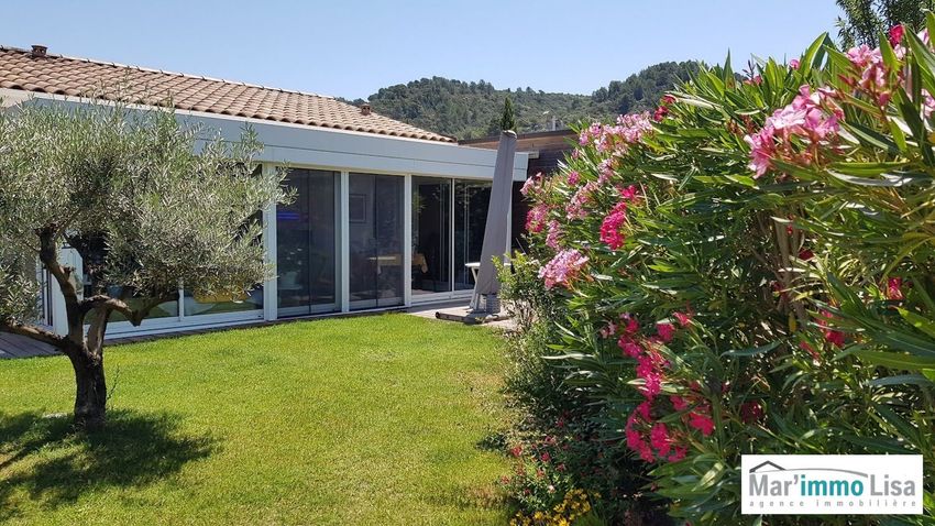 Image Façade à  maison individuelle de Charleval