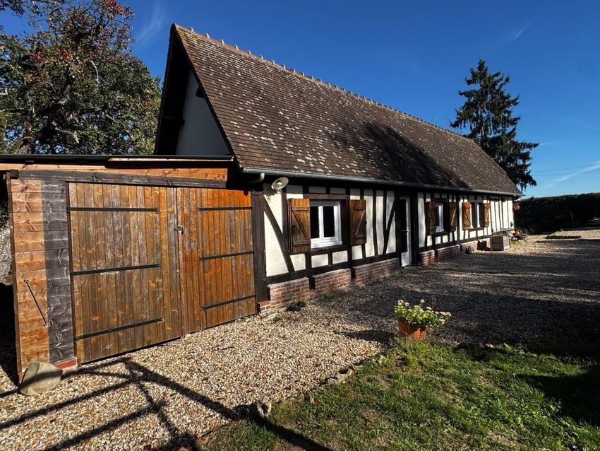 Image Façade à  maison individuelle de Mesnil-en-Ouche