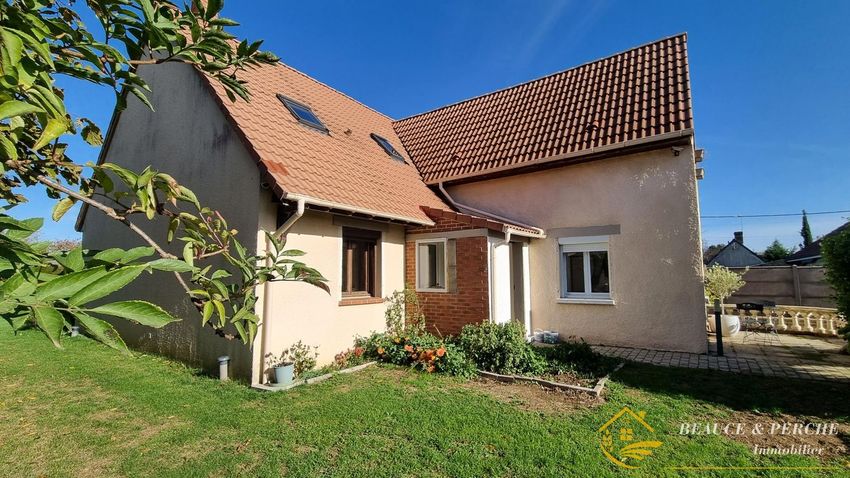 Image Façade à  maison individuelle de Ermenonville-la-Petite