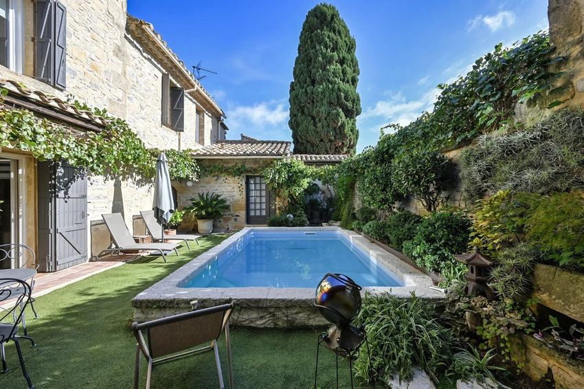 Image Piscine à  maison de village de Saint-Gervasy