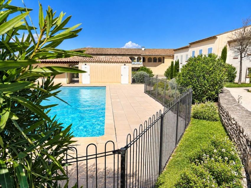 Image Façade à appartement de Saint-Rémy-de-Provence