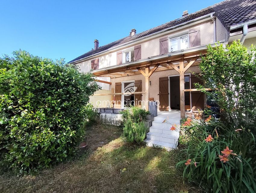 Image Façade à  maison individuelle de Cesson