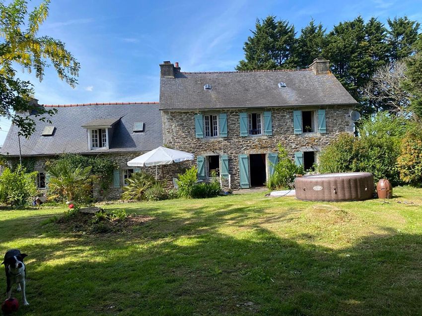Image Façade à  maison individuelle de Plonévez-du-Faou
