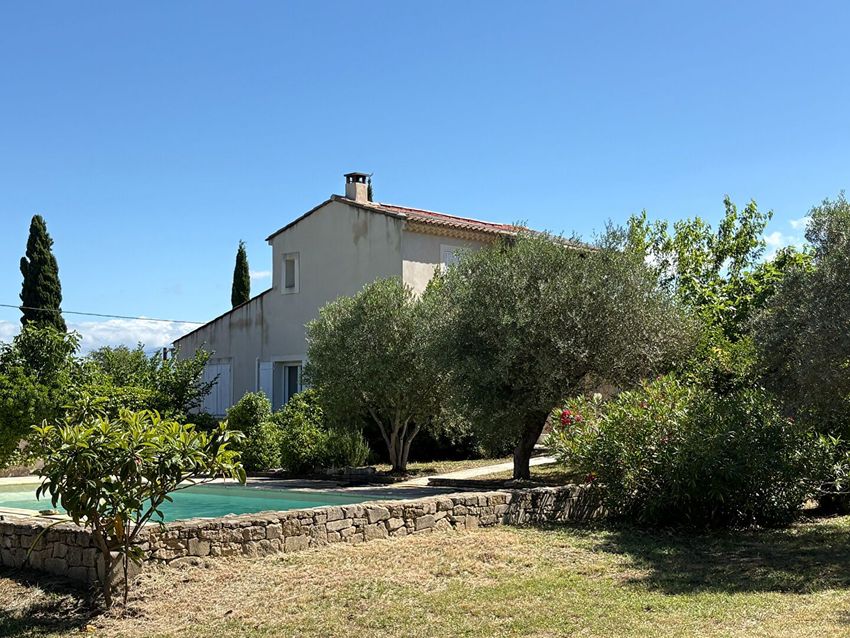 Image Façade à  villa de Pernes-les-Fontaines