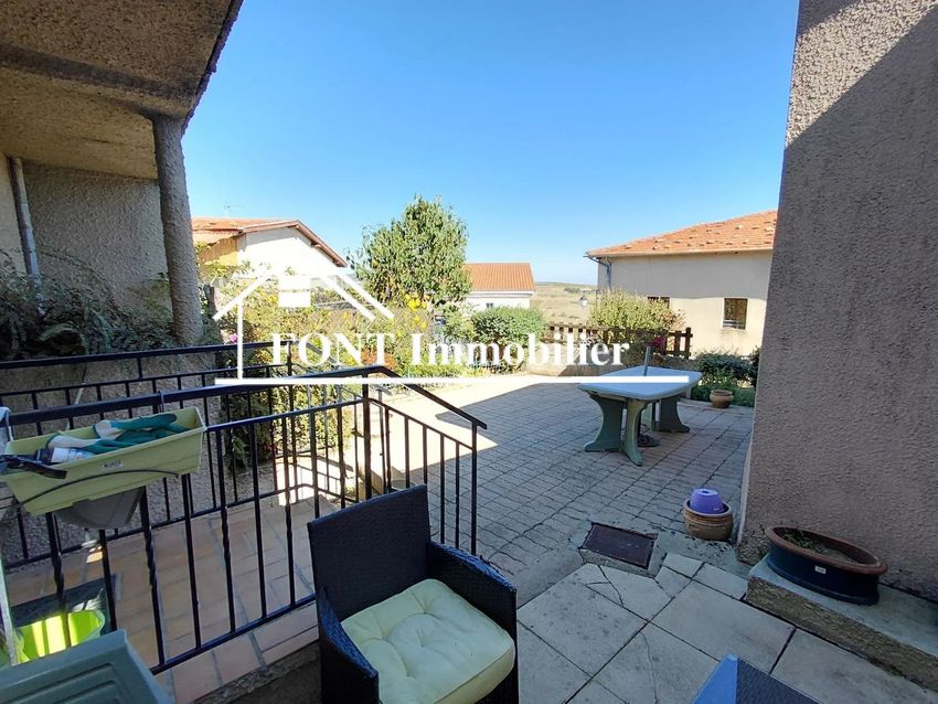 Image Terrasse à  maison individuelle de Cellieu