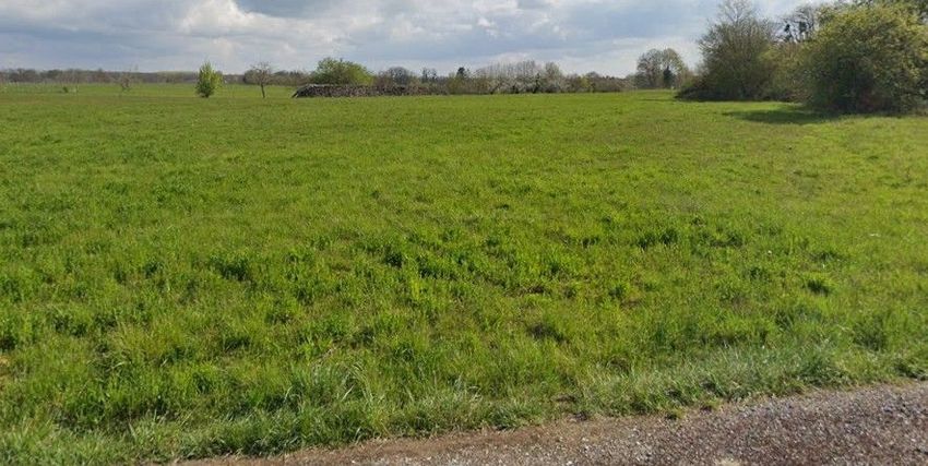 Image de terrain à Lamarche-sur-Saône