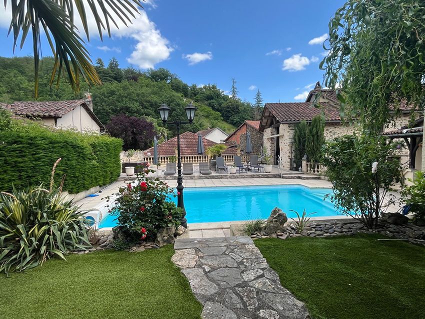 Image Piscine à  maison individuelle de Béduer