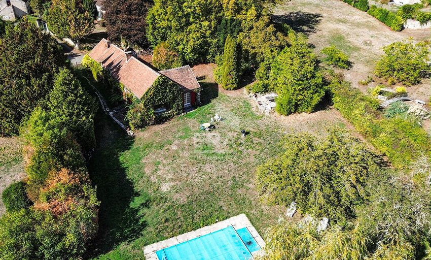 Image Piscine à  maison individuelle de Paley