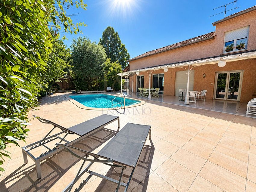 Image Piscine à  maison individuelle de Charnay-lès-Mâcon