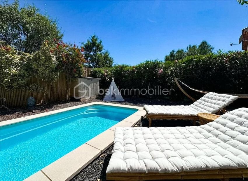 Image Piscine à  maison individuelle de Mèze