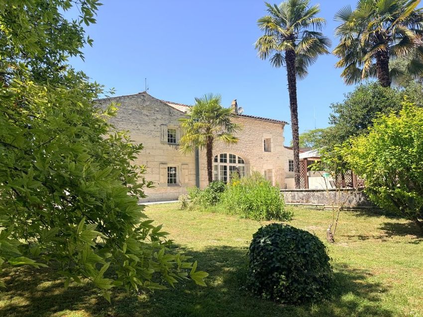Image Façade à  maison individuelle de Courcoury