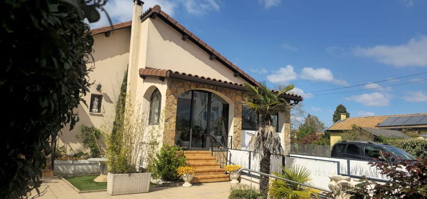Image Façade à  maison individuelle de Meyzieu
