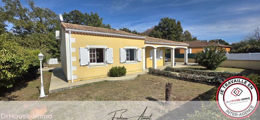 Image Façade à  villa de Saint-Denis-de-Pile