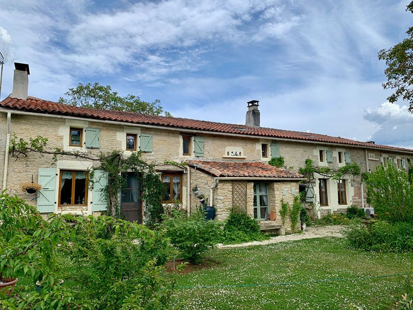Image Façade à  maison individuelle de Poursac
