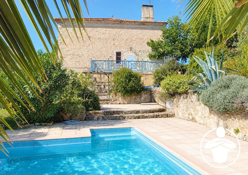 Image Piscine à  maison de maître de Frégimont