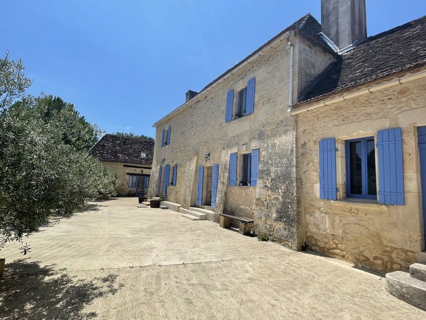 Image Façade à  maison individuelle de Eyraud-Crempse-Maurens