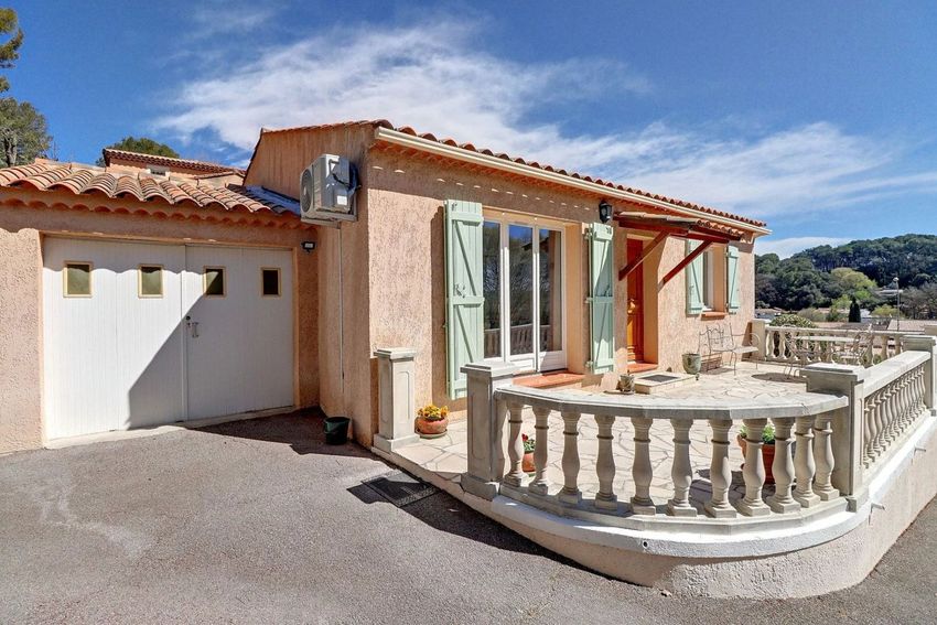 Image Façade à  maison individuelle de Draguignan