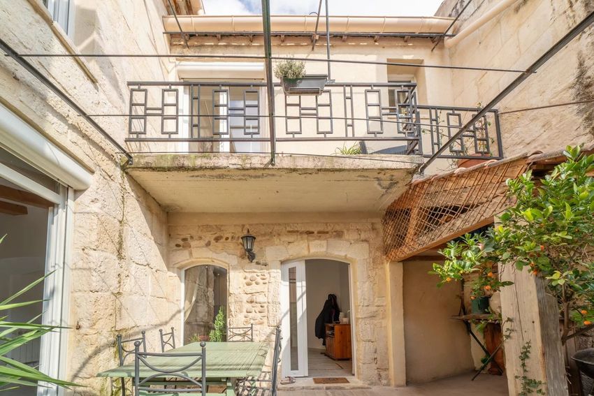 Image Façade à  maison de village de Manduel