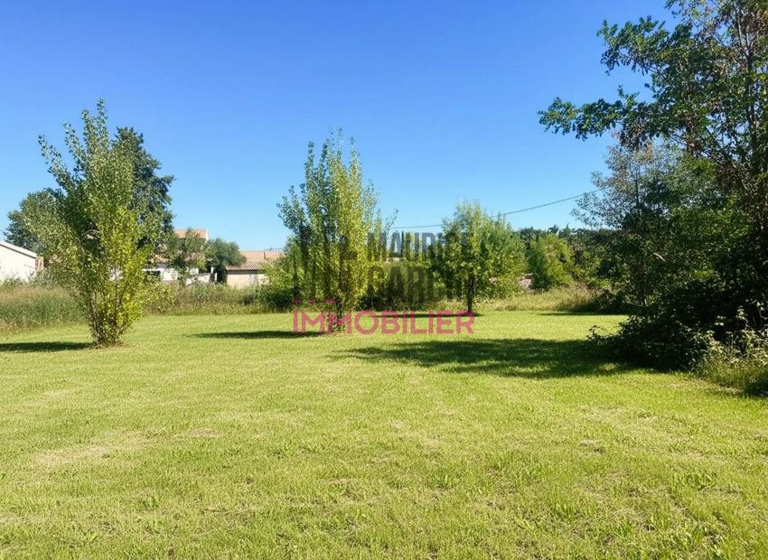 Image de terrain à L'Isle-sur-la-Sorgue