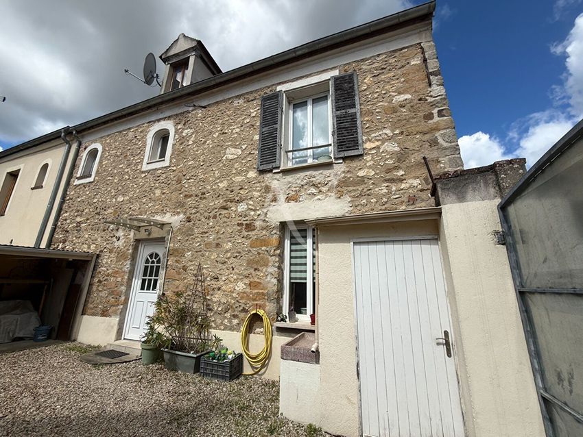 Image Façade à  maison individuelle de Machault