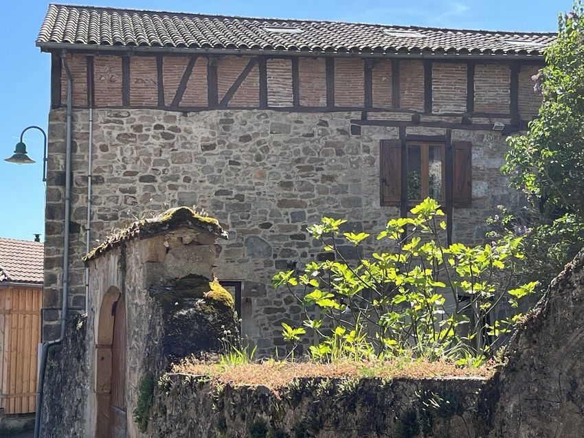 Image Façade à  maison individuelle de Felzins