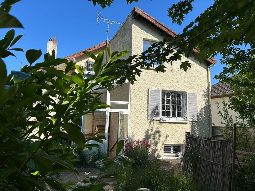 Image Façade à  maison individuelle de Rambouillet