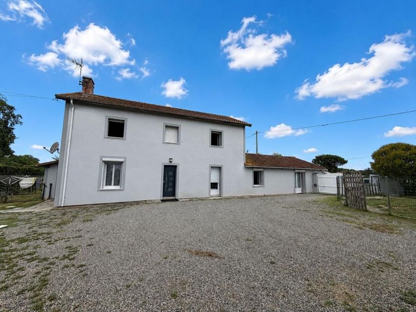 Image Façade à  maison individuelle de Hagetmau