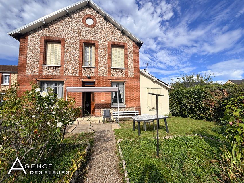 Image Façade à  maison individuelle de Saint-Aubin-lès-Elbeuf