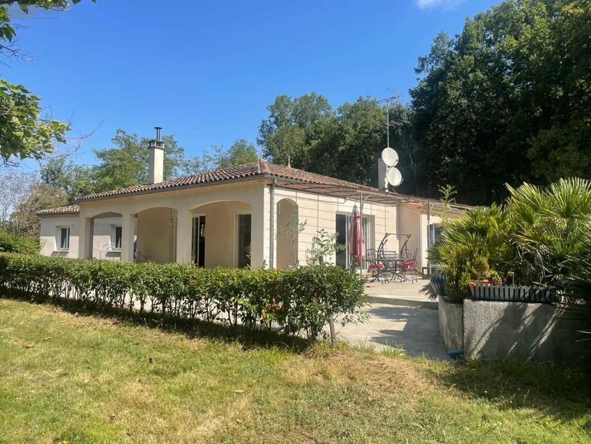 Image Façade à  maison individuelle de Sainte-Marthe