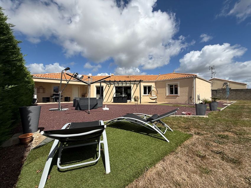 Image Façade à  maison individuelle de Frossay