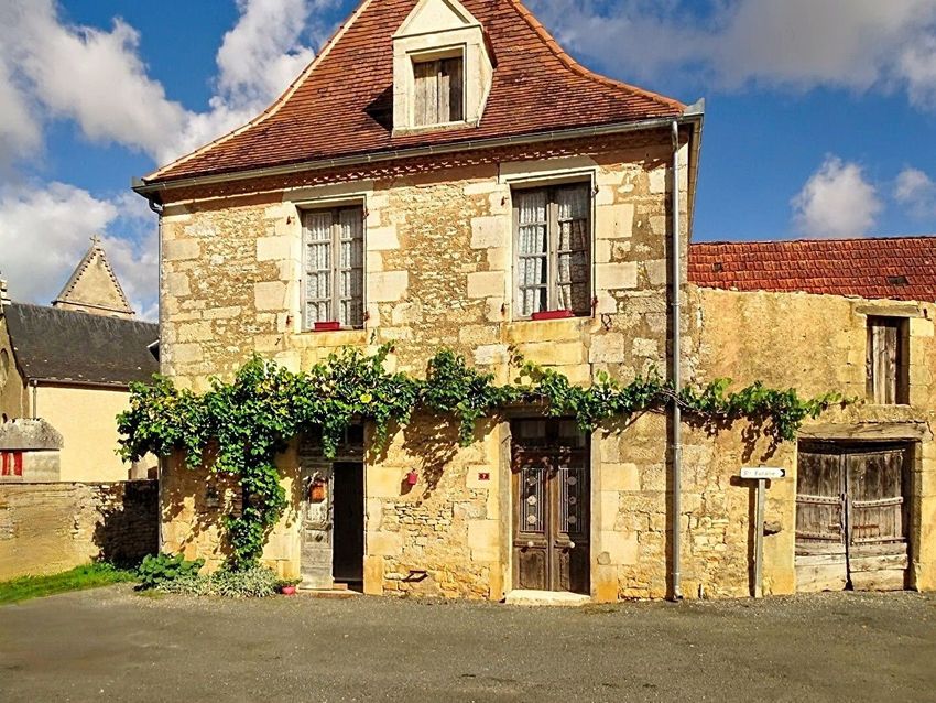 Image Façade à  maison mitoyenne de Gabillou
