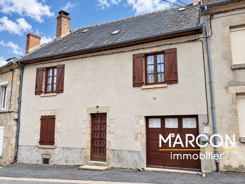 Image Façade à  maison de village de Saint-Vaury