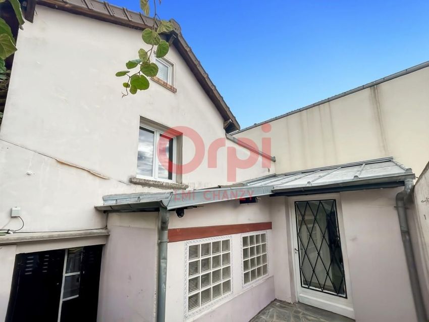 Image Façade à  maison individuelle de Drancy