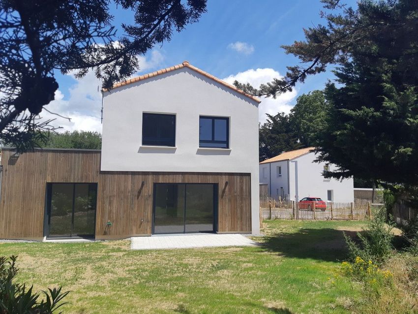 Image Façade à  maison individuelle de Saint-Hilaire-de-Riez
