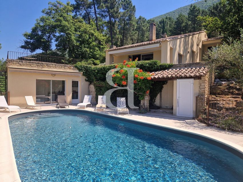 Image Piscine à  maison individuelle de Aubres