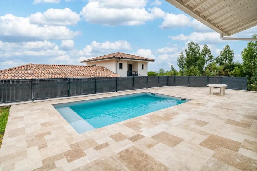 Image Piscine à  maison individuelle de Belberaud