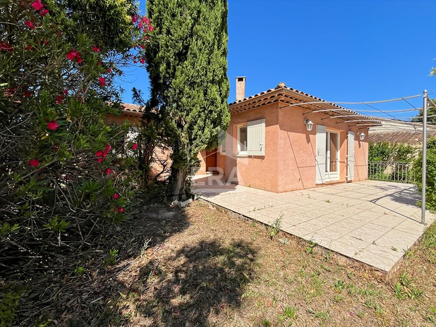 Image Façade à  maison individuelle de Rognonas