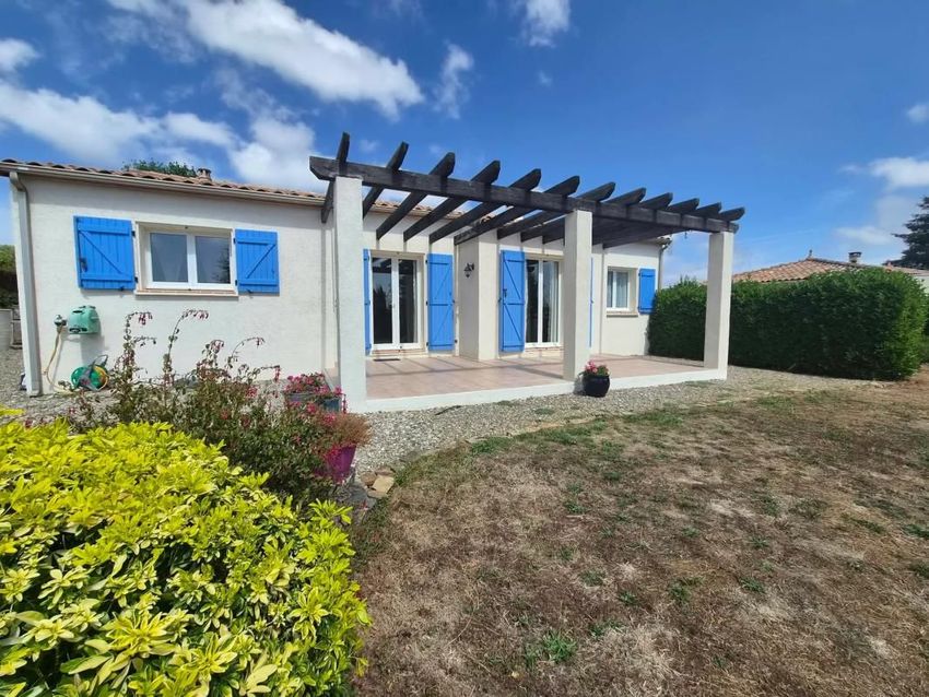 Image Façade à  maison individuelle de Cuxac-Cabardès
